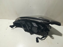 Laden Sie das Bild in den Galerie-Viewer, Frontscheinwerfer Mitsubishi Lancer VII Rechts Scheinwerfer Headlight