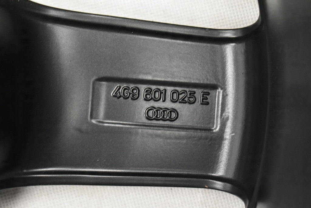 4x Alufelge 18 Zoll 8.0" 5x112 41ET Glanz Schwarz 4G9601025E Audi C7 A4 B9