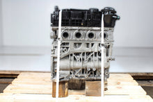 Laden Sie das Bild in den Galerie-Viewer, Motor BMW E91 E93 E90 E92 N47D20A 2.0 143PS Diesel Engine Unkomplett