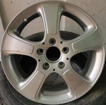 Laden Sie das Bild in den Galerie-Viewer, 1x Alufelge 16 Zoll 6.0&quot; 5x112 46ET A1694011002 Mercedes-Benz B-Class Rim Wheel