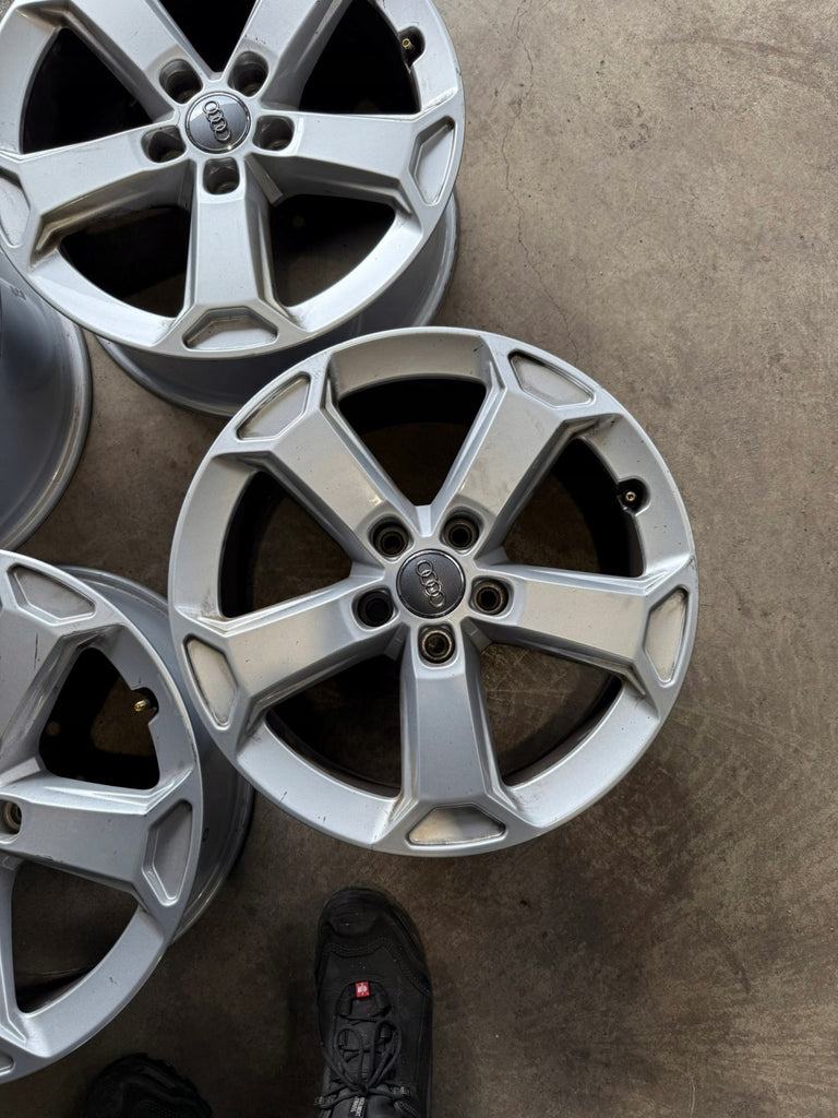 4x Alufelge 17 Zoll 7.0" 5x112 45ET 81A0714978Z8 Audi Rim Wheel FEL8162116048ad