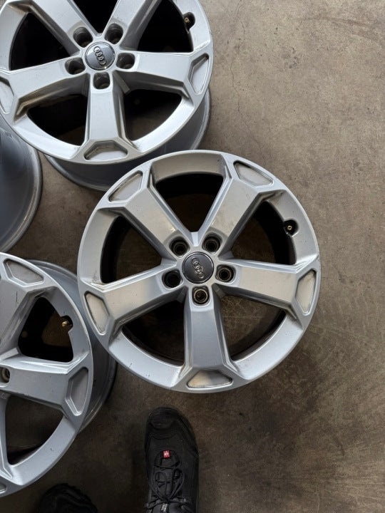 4x Alufelge 17 Zoll 7.0" 5x112 45ET 81A0714978Z8 Audi Rim Wheel FEL8162116048ad