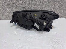 Laden Sie das Bild in den Galerie-Viewer, Frontscheinwerfer VW Caddy 2K1941032B Rechts Scheinwerfer Headlight SCH8204435839gu