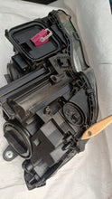 Laden Sie das Bild in den Galerie-Viewer, Frontscheinwerfer Mercedes-Benz W204 Xenon Links Scheinwerfer Headlight SCH2206584598kw