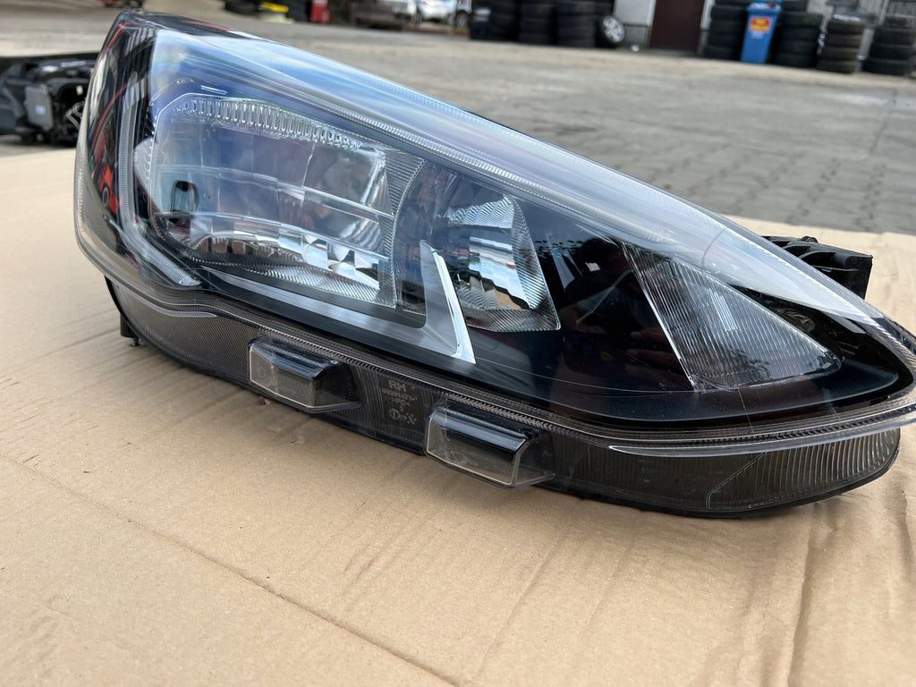 Frontscheinwerfer Ford Focus MX7B-13E014-CC LED Rechts Scheinwerfer Headlight