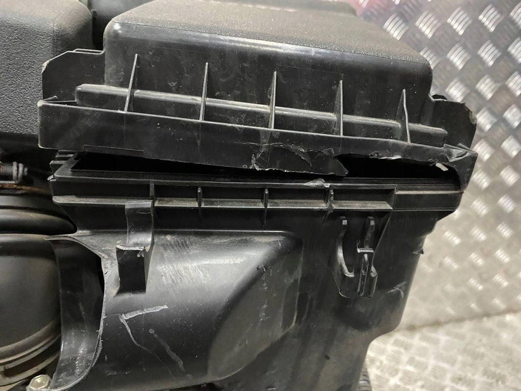 Motor Toyota Prius Plus 2ZR 1.8 2012 Hybrid Engine Komplett