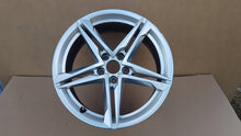 Load image into Gallery viewer, 1x Alufelge 18 Zoll 8.0&quot; 5x112 40ET 8W0601025EC Audi A4 Rim Wheel