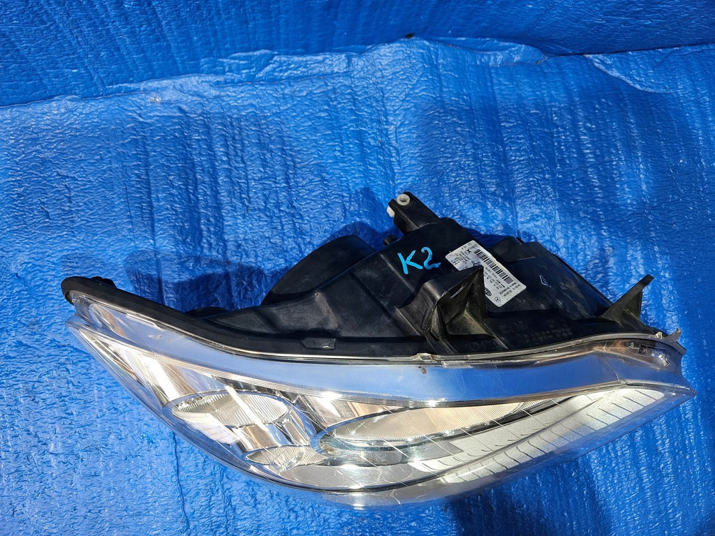 Frontscheinwerfer Mercedes-Benz Viano W639 Vito A6398201961 Rechts Headlight