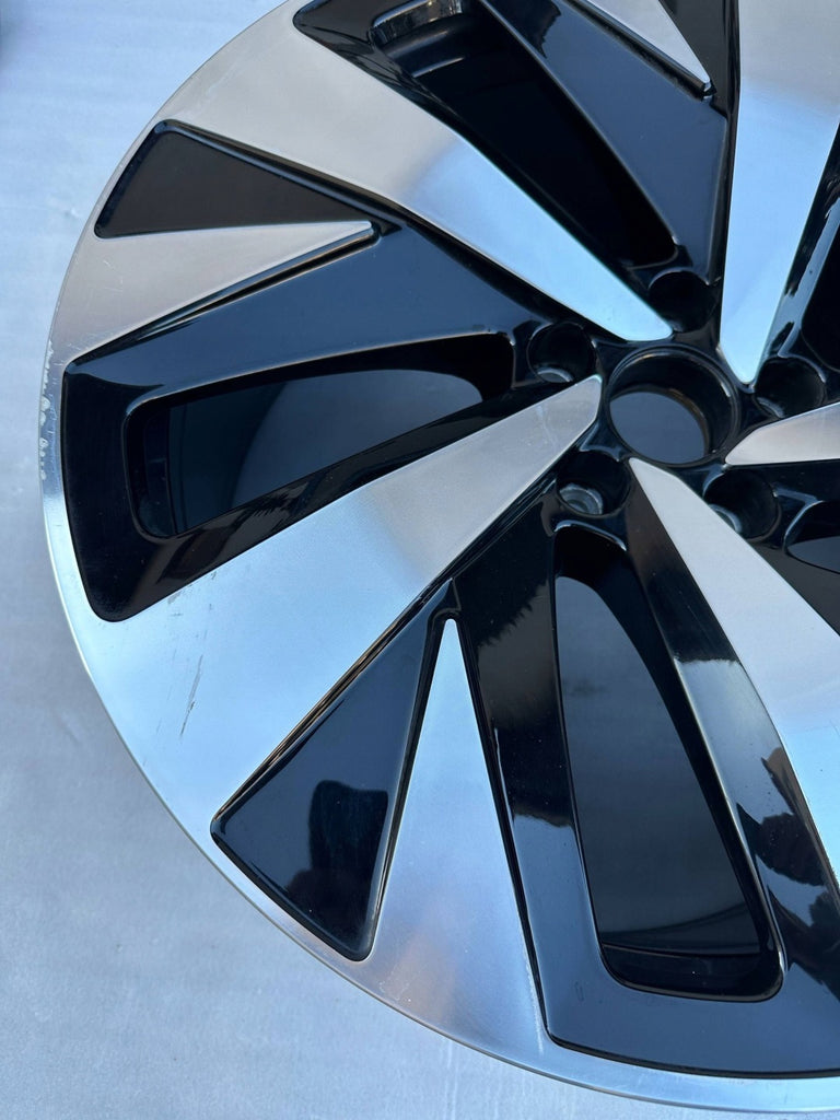 1x Alufelge 20 Zoll 9.0" 5x112 11A601025H VW Id.4 Rim Wheel FEL9101639109ov