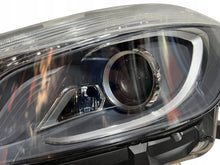 Laden Sie das Bild in den Galerie-Viewer, Frontscheinwerfer Mercedes-Benz W176 A1768200561 Xenon FALSE Headlight SCH3540682393ry