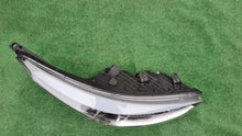 Laden Sie das Bild in den Galerie-Viewer, Frontscheinwerfer Kia Ceed 92102-A2380 LED Rechts Scheinwerfer Headlight