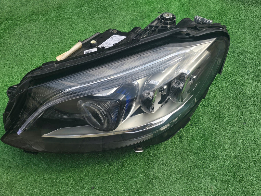 Frontscheinwerfer Mercedes-Benz W205 A205 A2059061506 Links Headlight SCH9394250147zy