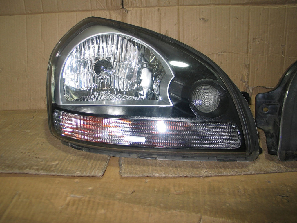 Frontscheinwerfer Hyundai Tucson 921012-2E000 LED Ein Stück (Rechts oder Links)