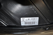 Laden Sie das Bild in den Galerie-Viewer, Frontscheinwerfer Seat Ateca 576941008F 576941007D Full LED Rechts oder Links