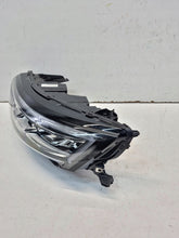 Laden Sie das Bild in den Galerie-Viewer, Frontscheinwerfer Renault Koleos II 260607971R Links Scheinwerfer Headlight