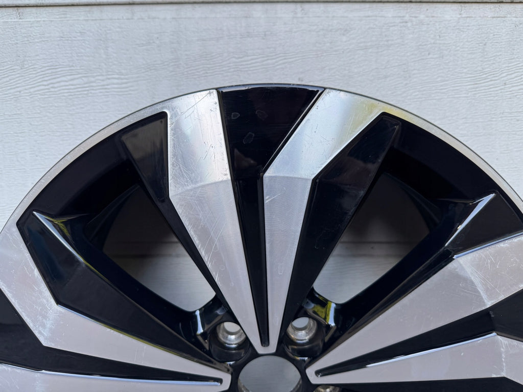 1x Alufelge 17 Zoll 6.5" 5x100 39ET Glanz Schwarz 2GM601025E VW T-Cross FEL3995915972qc