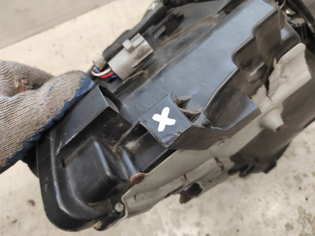 Frontscheinwerfer Toyota Avensis Rechts Scheinwerfer Headlight SCH1711604621xp