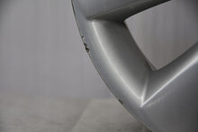 Laden Sie das Bild in den Galerie-Viewer, 1x Alufelge 16 Zoll 6.5" 4x100 Silber 6763297 Mini Rim Wheel FEL9357520294ta