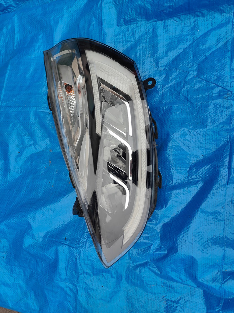 Frontscheinwerfer Renault Clio IV 10600748 260603564R FULL LED Links Headlight