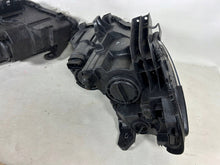 Laden Sie das Bild in den Galerie-Viewer, Frontscheinwerfer Mercedes-Benz W246 A246800161 Ein Satz Scheinwerfer Headlight SCH2014574156ji