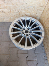 Load image into Gallery viewer, 1x Alufelge 18 Zoll 8.0&quot; 5x112 30ET Glanz Silber 6861224 BMW 5 G31 G30 G11