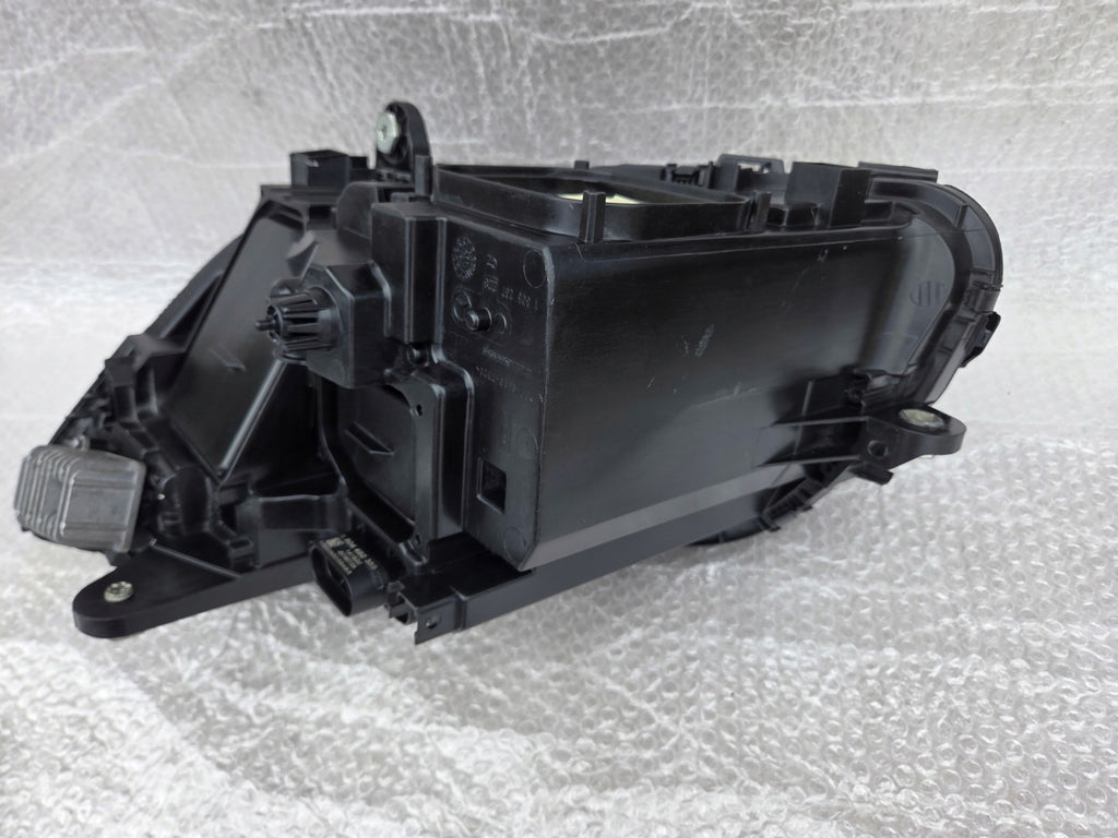 Frontscheinwerfer Mercedes-Benz W205 A205 A2059062604 Rechts Headlight SCH3035717313rd