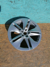 Load image into Gallery viewer, 1x Alufelge 19 Zoll 8.0" 5x112 Skoda Enyaq Rim Wheel FEL6738275378ic