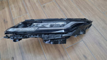 Laden Sie das Bild in den Galerie-Viewer, Frontscheinwerfer Land Rover Range Evoque L551 K8D2-13W029-AF LED Rechts SCH1302902571oh