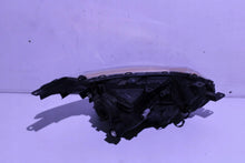 Laden Sie das Bild in den Galerie-Viewer, Frontscheinwerfer Mitsubishi L200 HMF25M Links Scheinwerfer Headlight