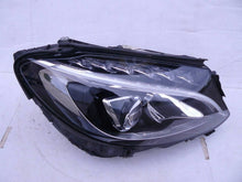 Laden Sie das Bild in den Galerie-Viewer, Frontscheinwerfer Mercedes-Benz W205 A2059063803 35303532 LED Rechts Headlight SCH4707002002vw