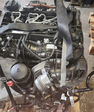 Laden Sie das Bild in den Galerie-Viewer, Motor BMW N47D20D 2.0 204PS 2010 Diesel Engine Unkomplett MOT2837683806bk