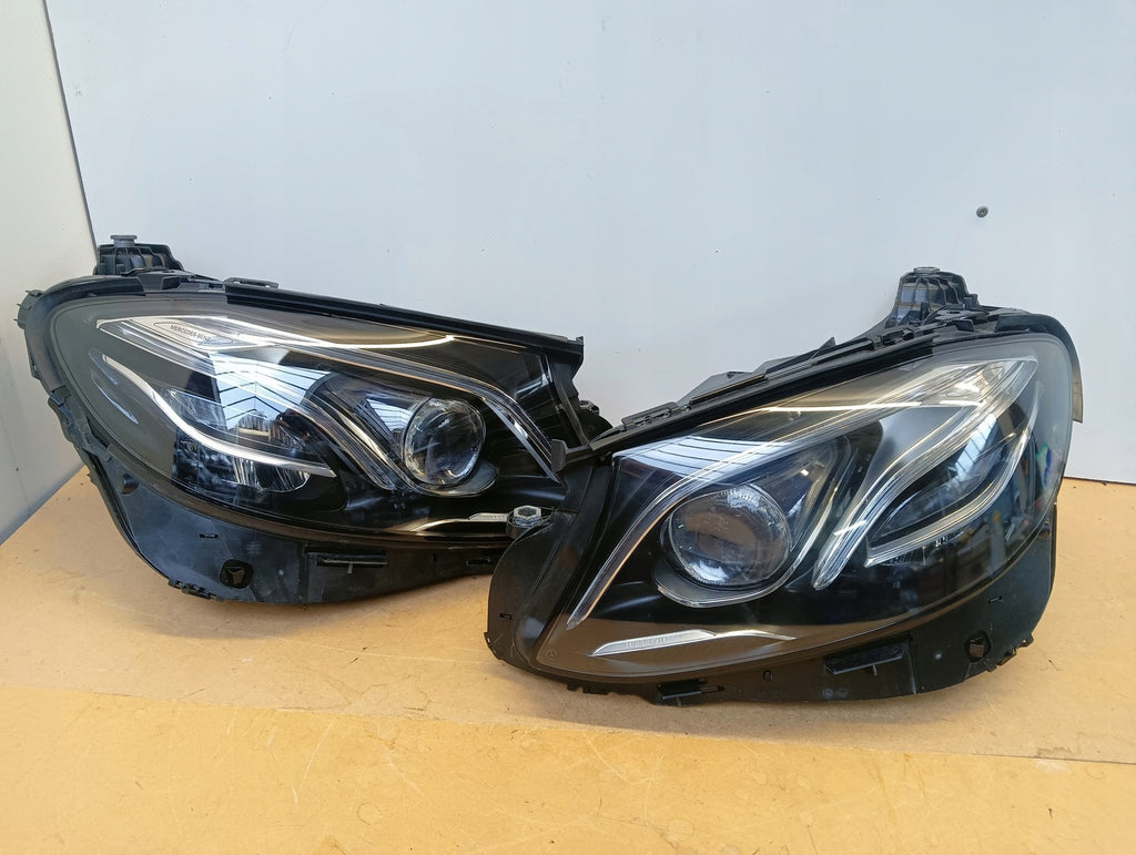 Frontscheinwerfer Mercedes-Benz 2139069608 LED Ein Stück (Rechts oder Links)