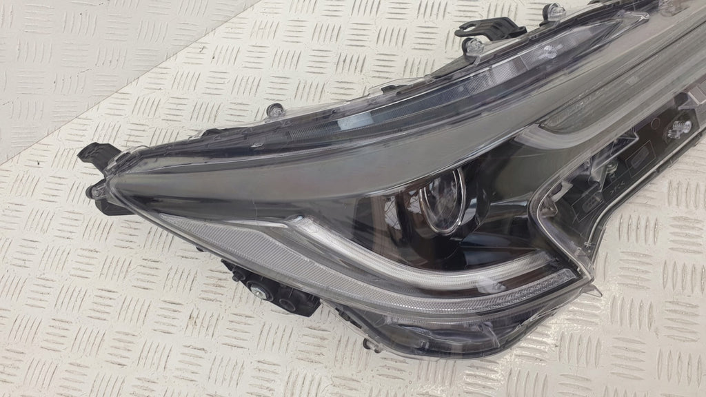 Frontscheinwerfer Toyota Corolla 81110-02S70 LED Rechts Scheinwerfer Headlight