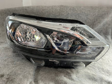 Load image into Gallery viewer, Frontscheinwerfer Toyota Proace 9808581180 Rechts Scheinwerfer Headlight SCH3726116694db