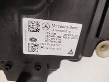 Laden Sie das Bild in den Galerie-Viewer, Frontscheinwerfer Mercedes-Benz Cla A1189062500 Full LED Links Headlight SCH9372406753eg
