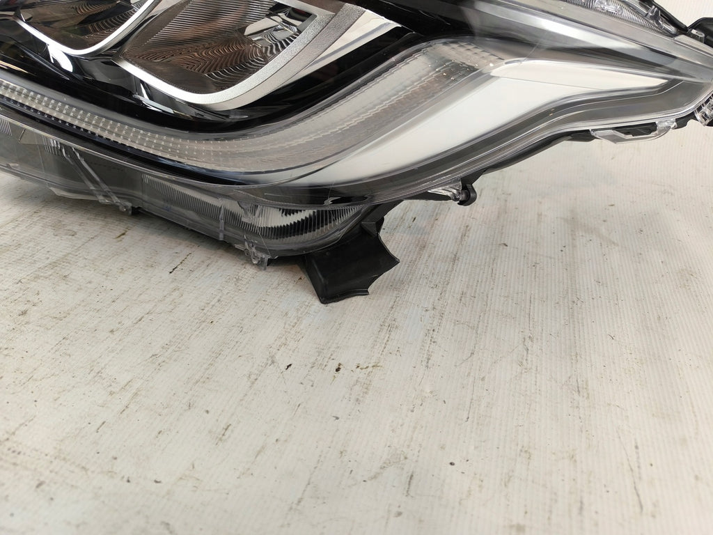 Frontscheinwerfer Toyota Yaris EUK0-8 Full LED Links Scheinwerfer Headlight SCH8333640939pe