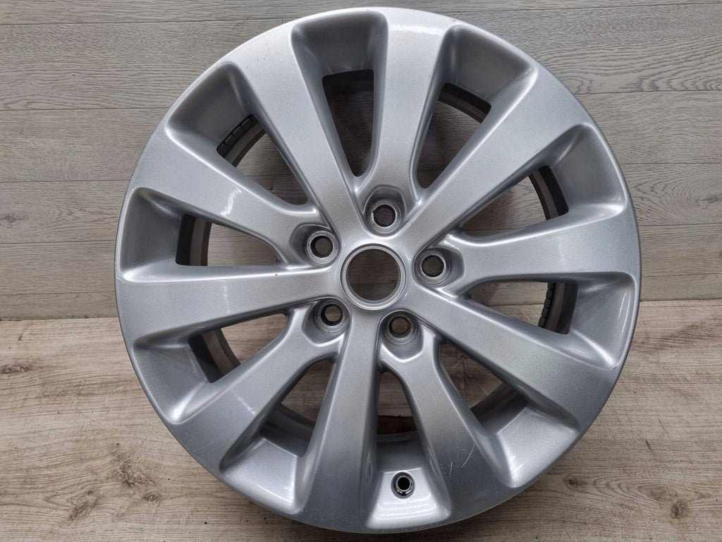 1x Alufelge 17 Zoll 7.0" 5x115 46ET 0P044K5 Opel Zafira C Rim Wheel