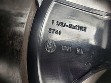 Load image into Gallery viewer, 1x Alufelge 17 Zoll 7.5" 5x112 41ET Glanz Silber 3J0601025K Mg Passat Rim Wheel FEL6860210857rb