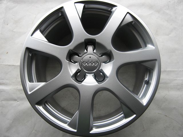 1x Alufelge 17 Zoll 7.0" 5x112 37ET 8R0601025E Audi A4 Q5 Rim Wheel