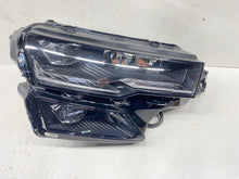Laden Sie das Bild in den Galerie-Viewer, Frontscheinwerfer Skoda Karoq 57B941036 Rechts Scheinwerfer Headlight SCH6373746182tf