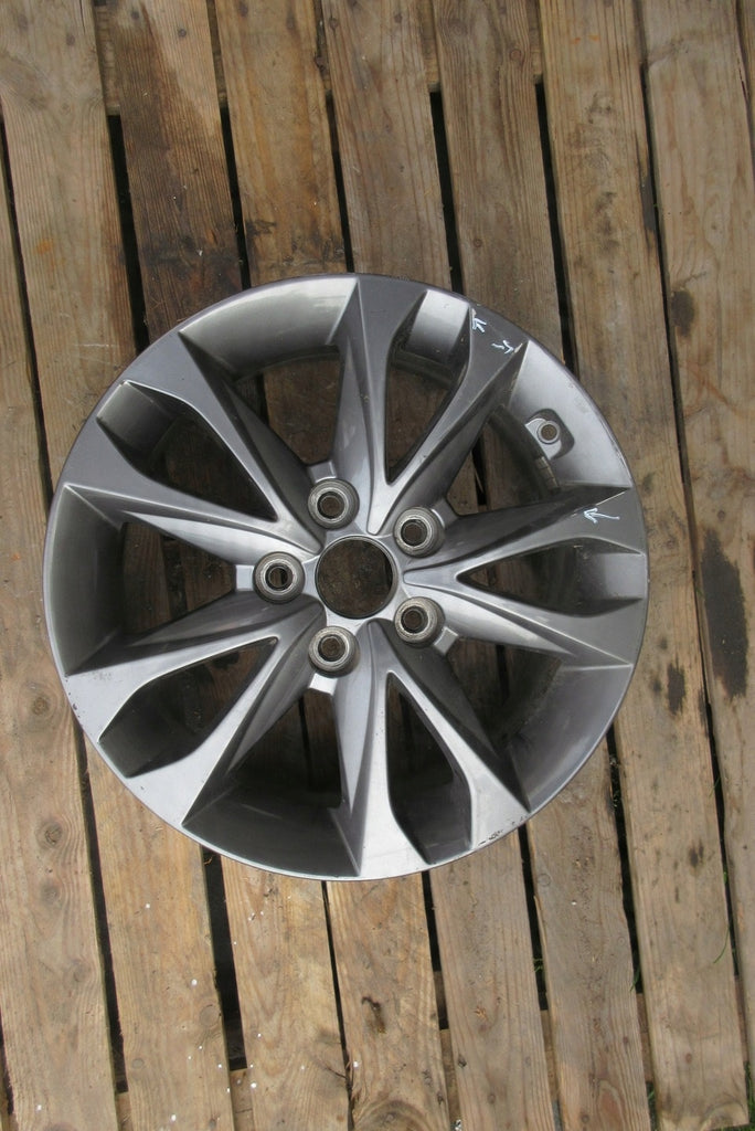 1x Alufelge 16 Zoll 6.5" 5x114.3 48ET Hyundai Rim Wheel