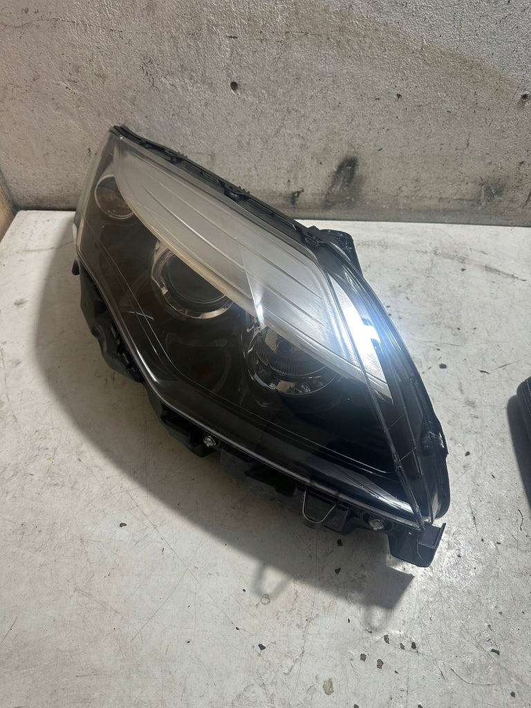 Frontscheinwerfer Renault Laguna III 260107534R Rechts Scheinwerfer Headlight SCH1912679802zr