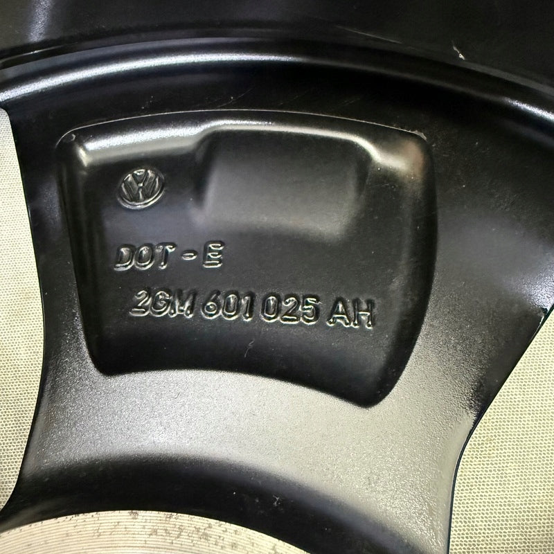 1x Alufelge 16 Zoll 6.0" 5x100 35ET Schwarz 2GM601025AH VW Rim Wheel FEL6939635006wb