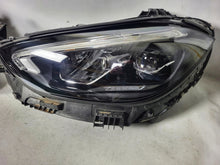 Laden Sie das Bild in den Galerie-Viewer, Frontscheinwerfer Mercedes-Benz W206 A2069068104 A2069068204 LED Ein Satz SCH6588384095mb