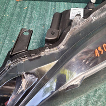 Load image into Gallery viewer, Frontscheinwerfer Toyota Yaris Cross 695060102 Links Scheinwerfer Headlight SCH7255871368qu