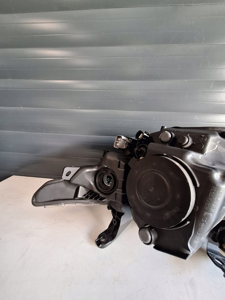 Frontscheinwerfer Toyota Auris 81110-02K60 LED Rechts Scheinwerfer Headlight