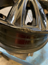 Laden Sie das Bild in den Galerie-Viewer, 1x Alufelge 17 Zoll 7.0&quot; 5x112 54ET Glanz Schwarz 6866366 Mini Rim Wheel