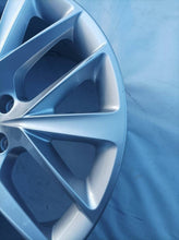 Laden Sie das Bild in den Galerie-Viewer, 1x Alufelge 18 Zoll 8.0" 5x112 40ET Glanz Silber 5FF071498 Cupra Formentor Ateca FEL8193040466kq
