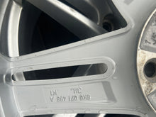 Load image into Gallery viewer, 1x Alufelge 18 Zoll 8.0&quot; 5x112 47ET Glanz Silber 8K0071498 Audi B8 Rim Wheel