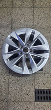 Load image into Gallery viewer, 1x Alufelge 17 Zoll 7.0" 5x112 46ET Glanz Silber 5E3601025E Skoda Octavia Iv FEL1634938419cy